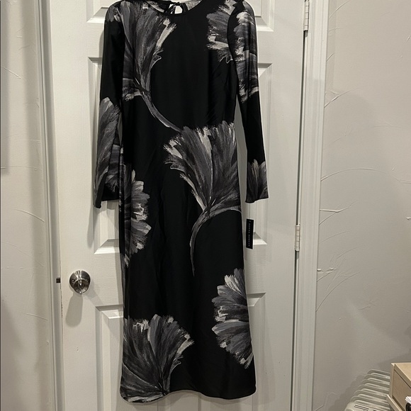 DONNA MORGAN Cut-Out Back Floral Midi Dress - Picture 4 of 14